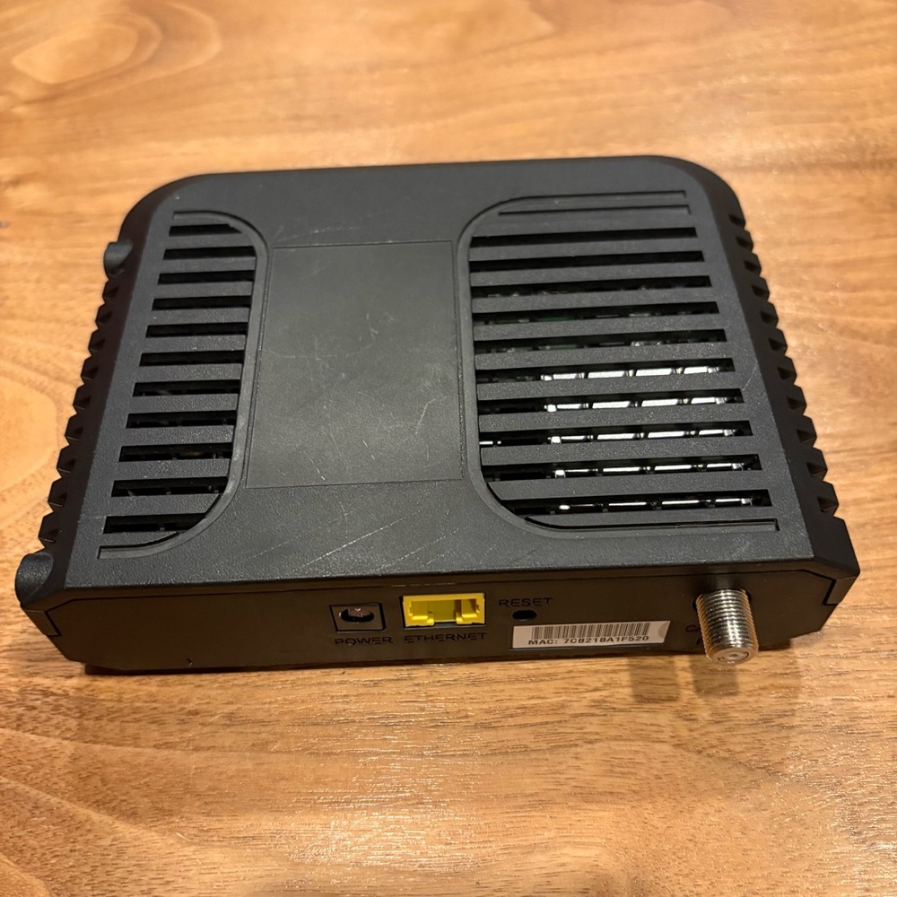 Cisco Cable Modem - Picture 7 of 9